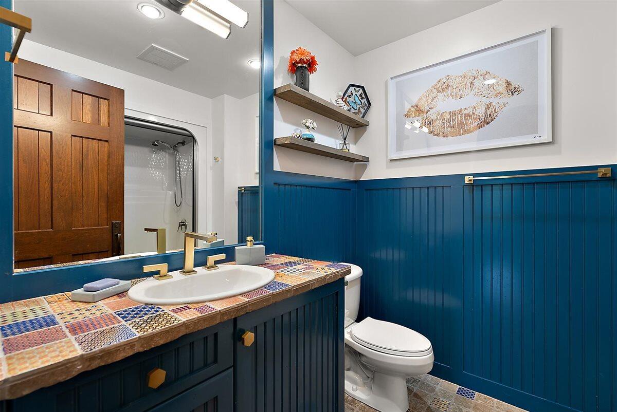 main property photo 74
