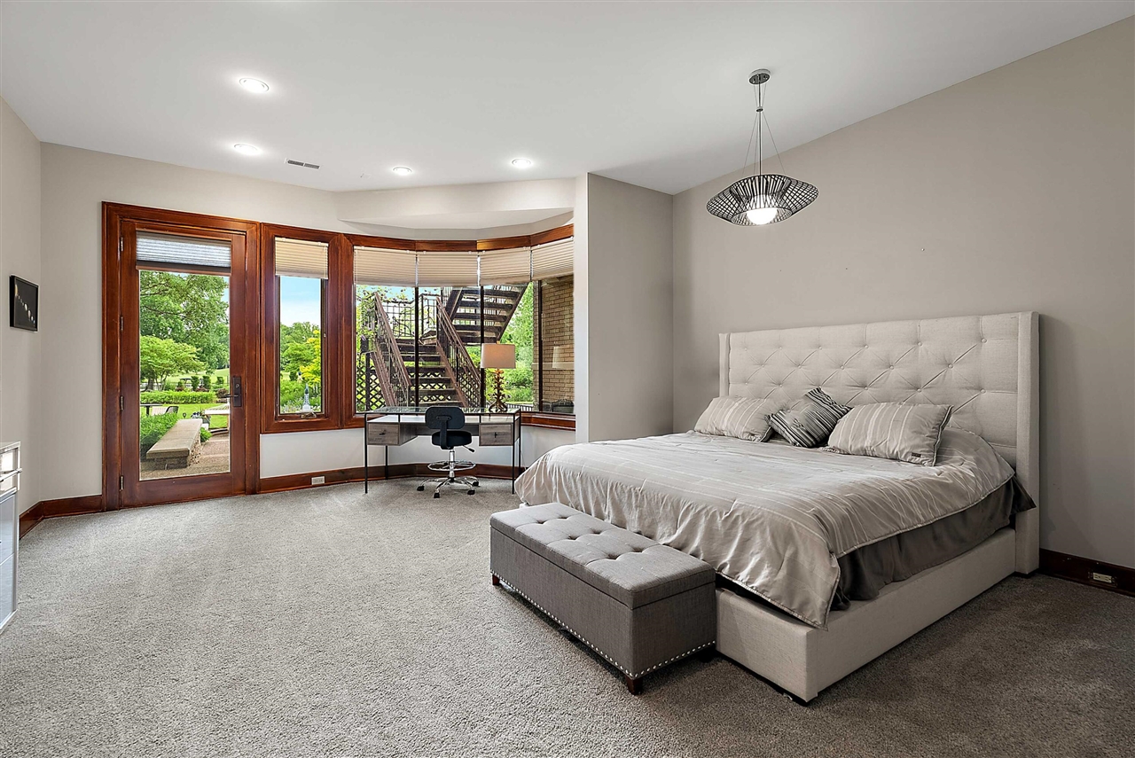 main property photo 75