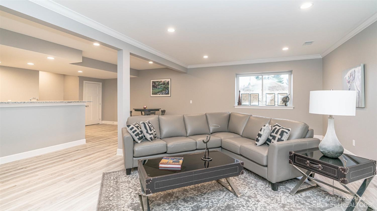 main property photo 79