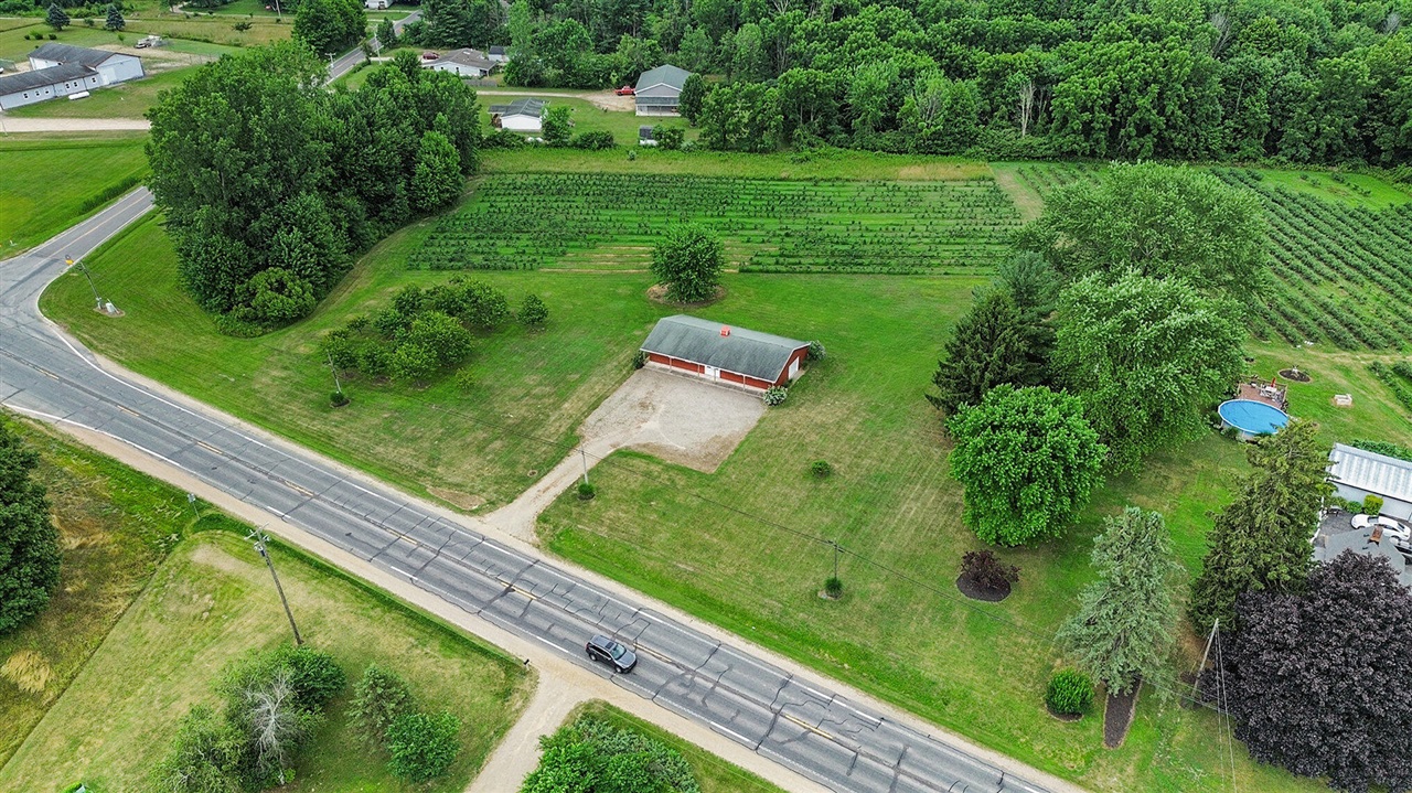 main property photo 25