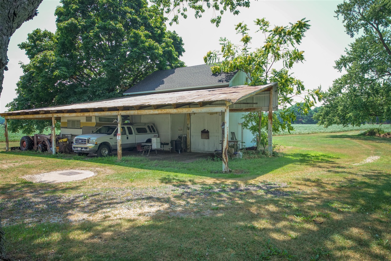 main property photo 16