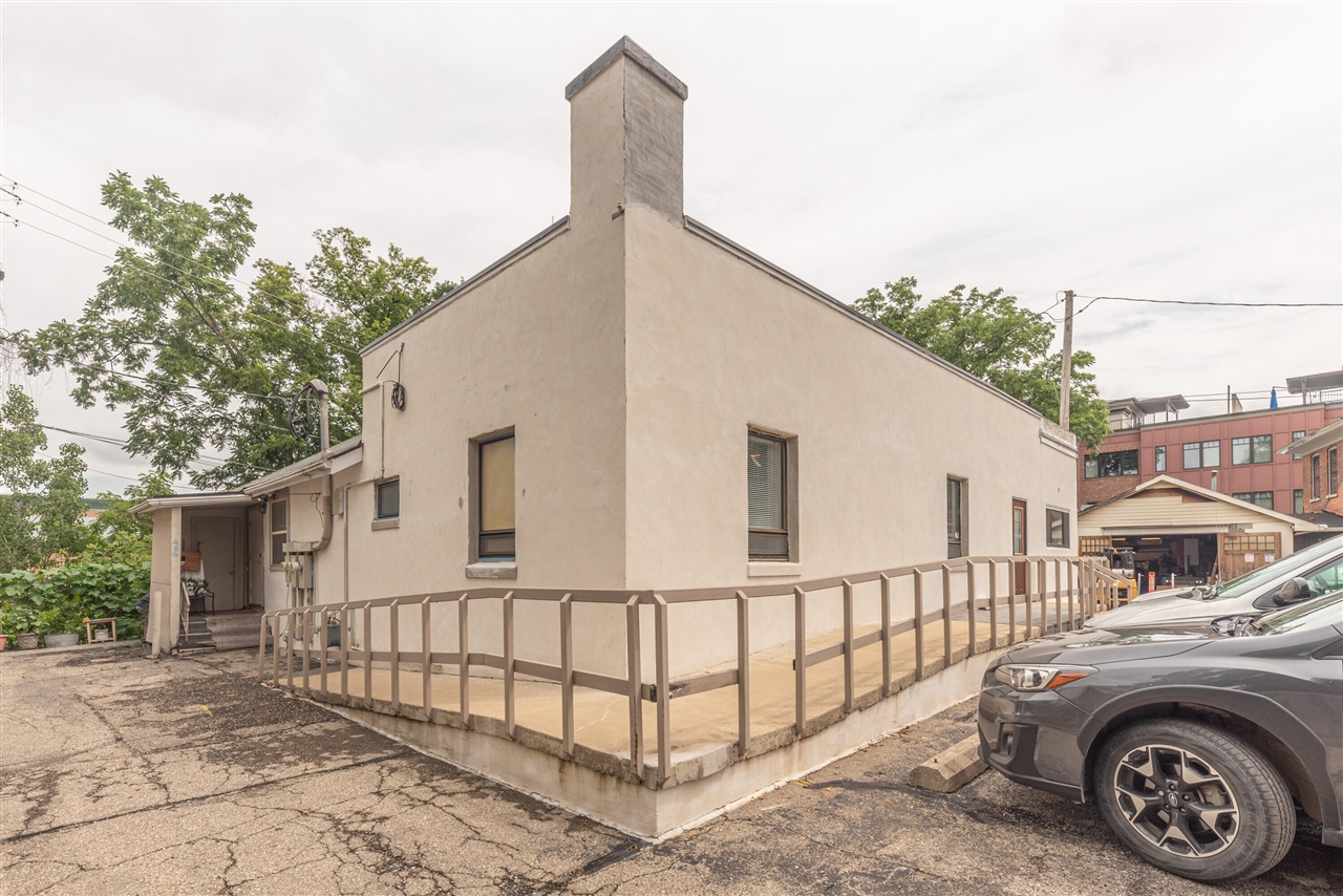 main property photo 36