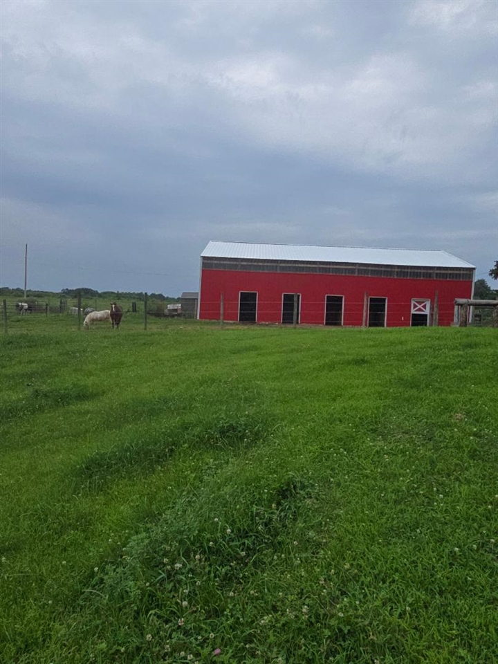 main property photo 11