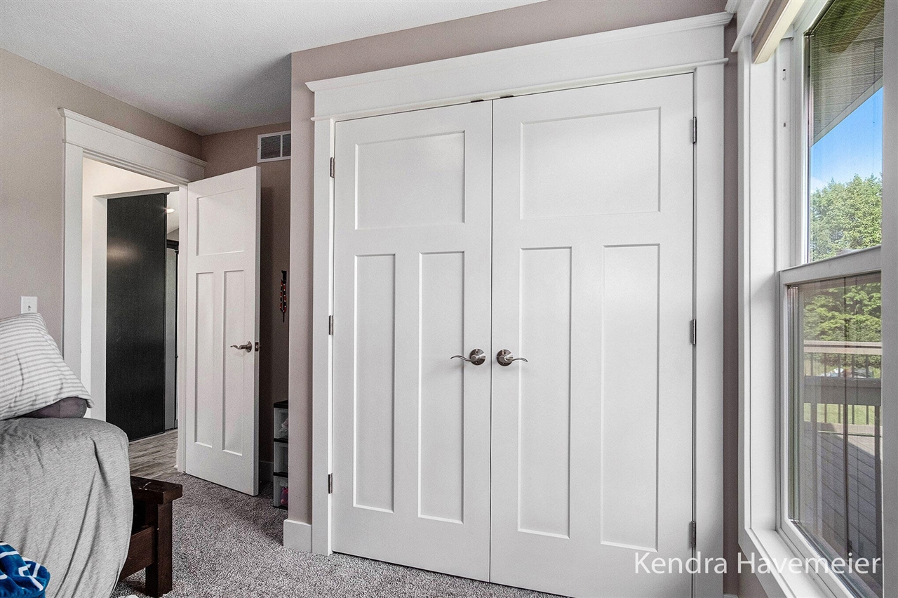property viewer photo 16