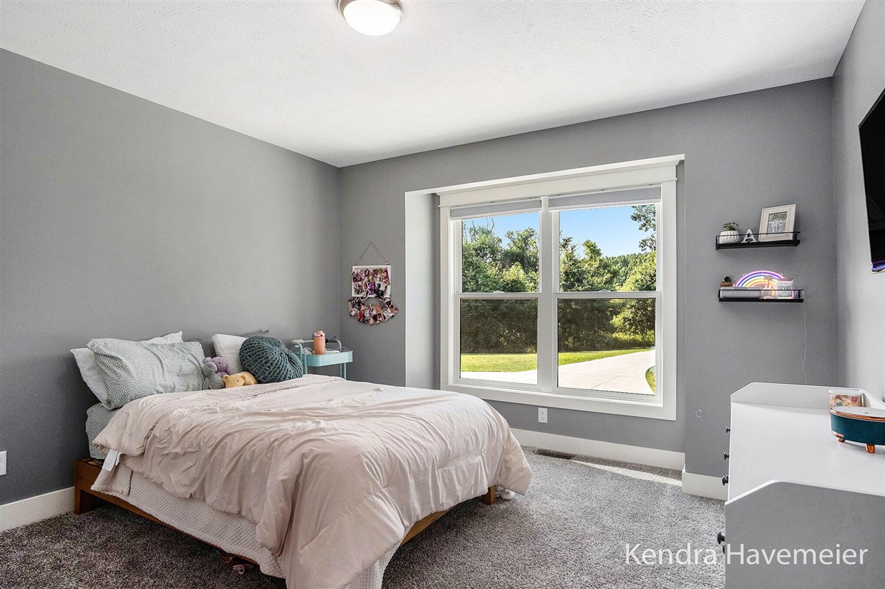 property viewer photo 17