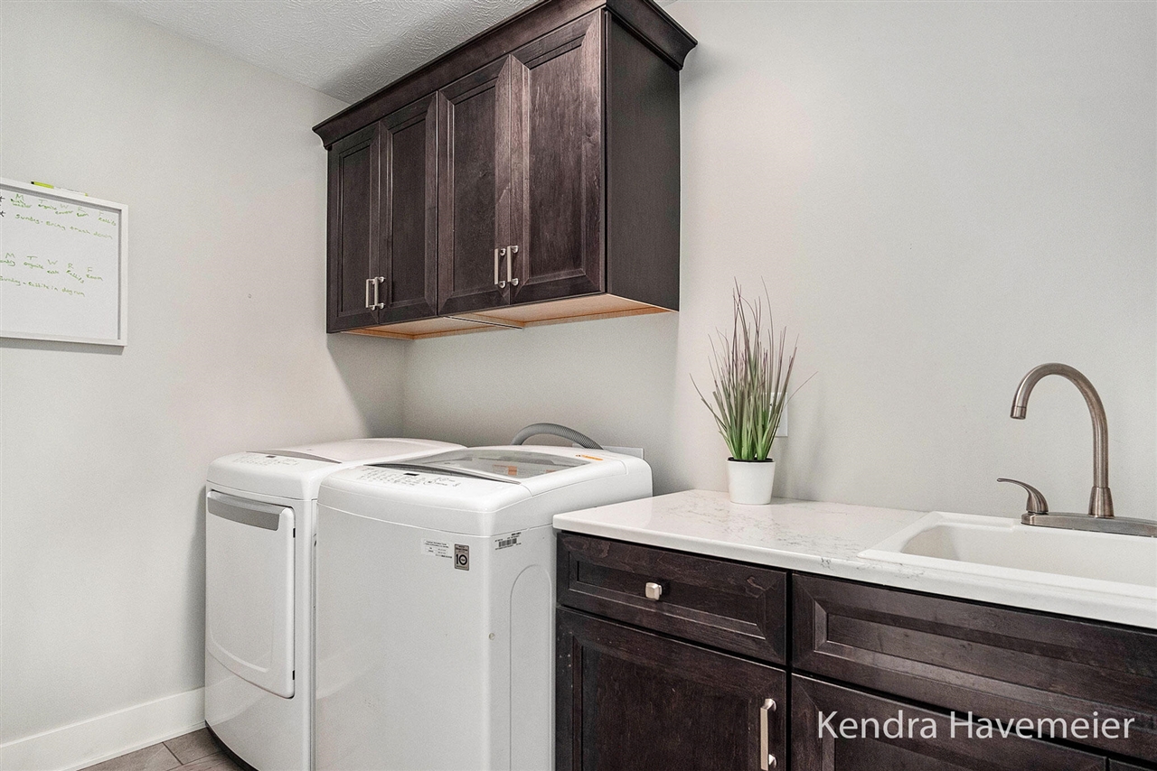 property viewer photo 20