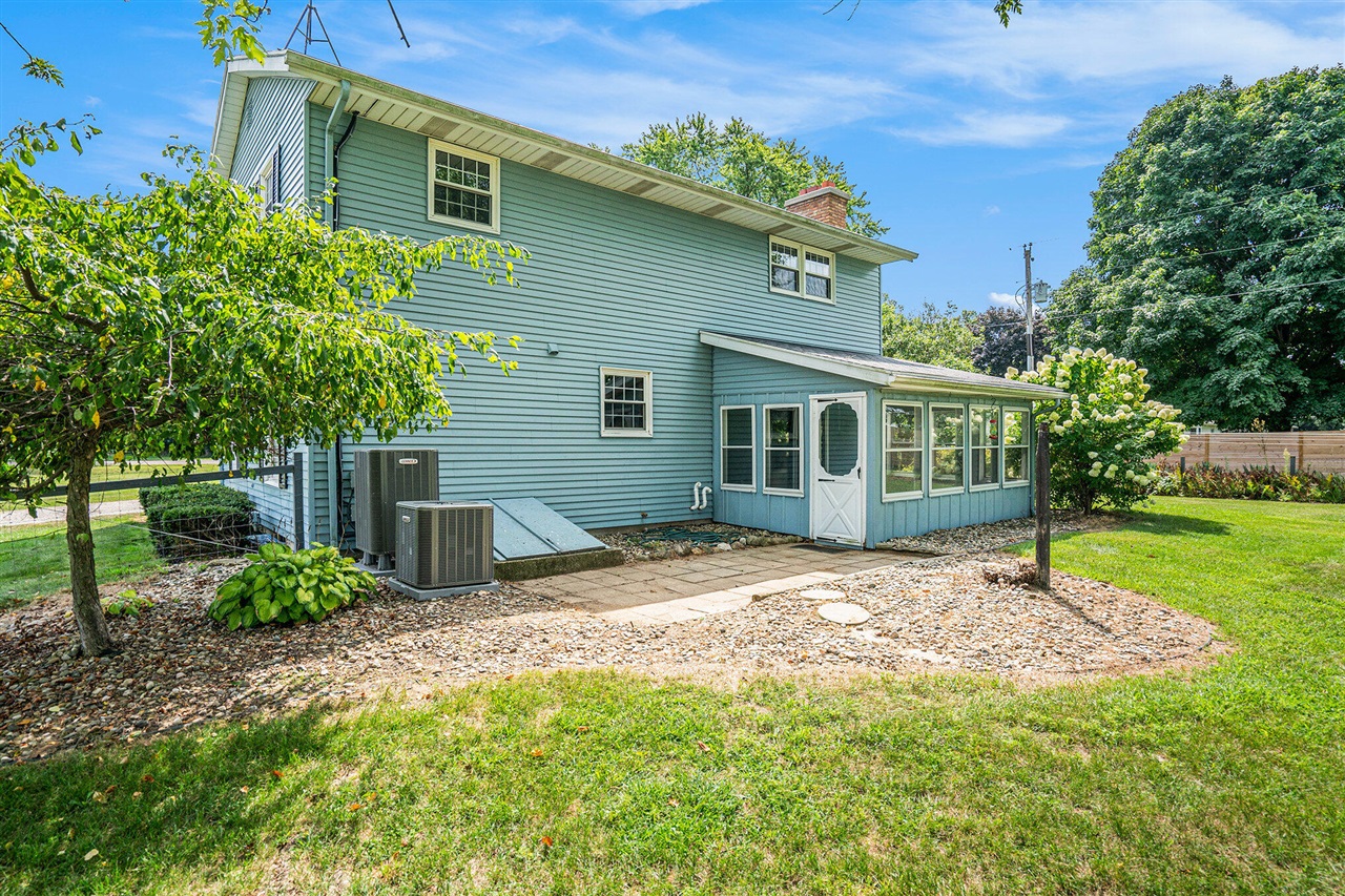 main property photo 26