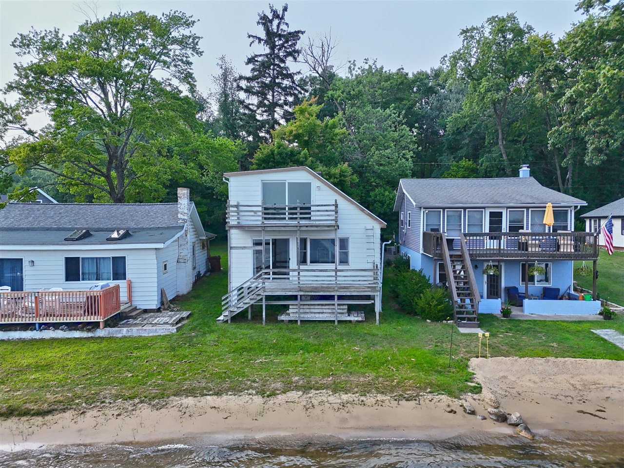 main property photo 13
