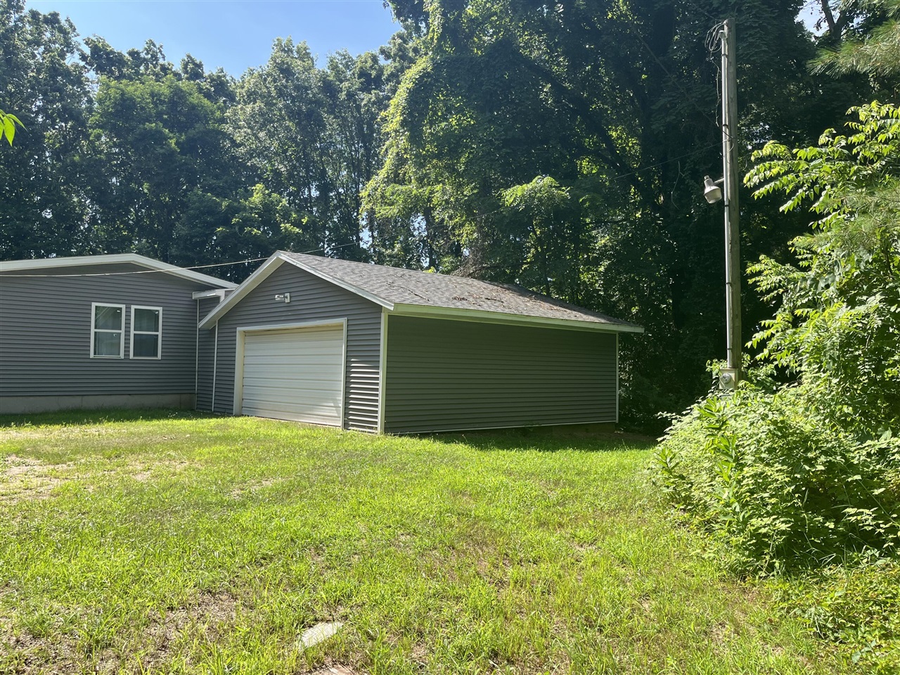 property viewer photo 2
