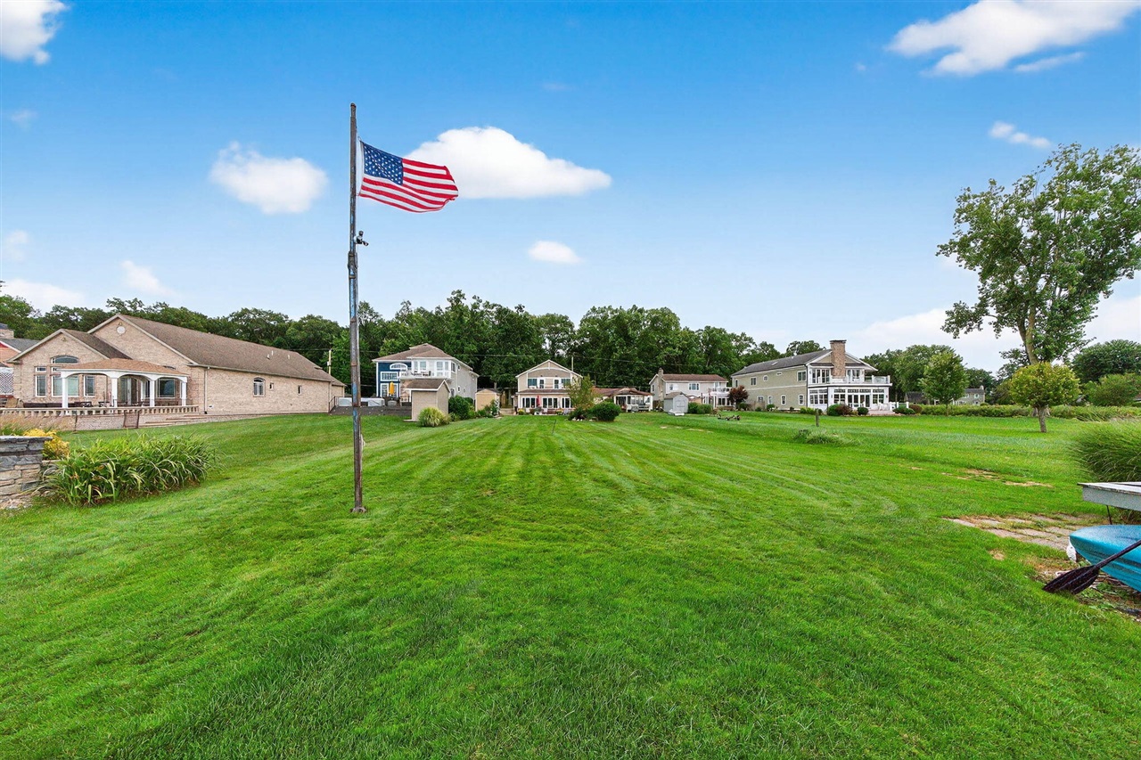 main property photo 42