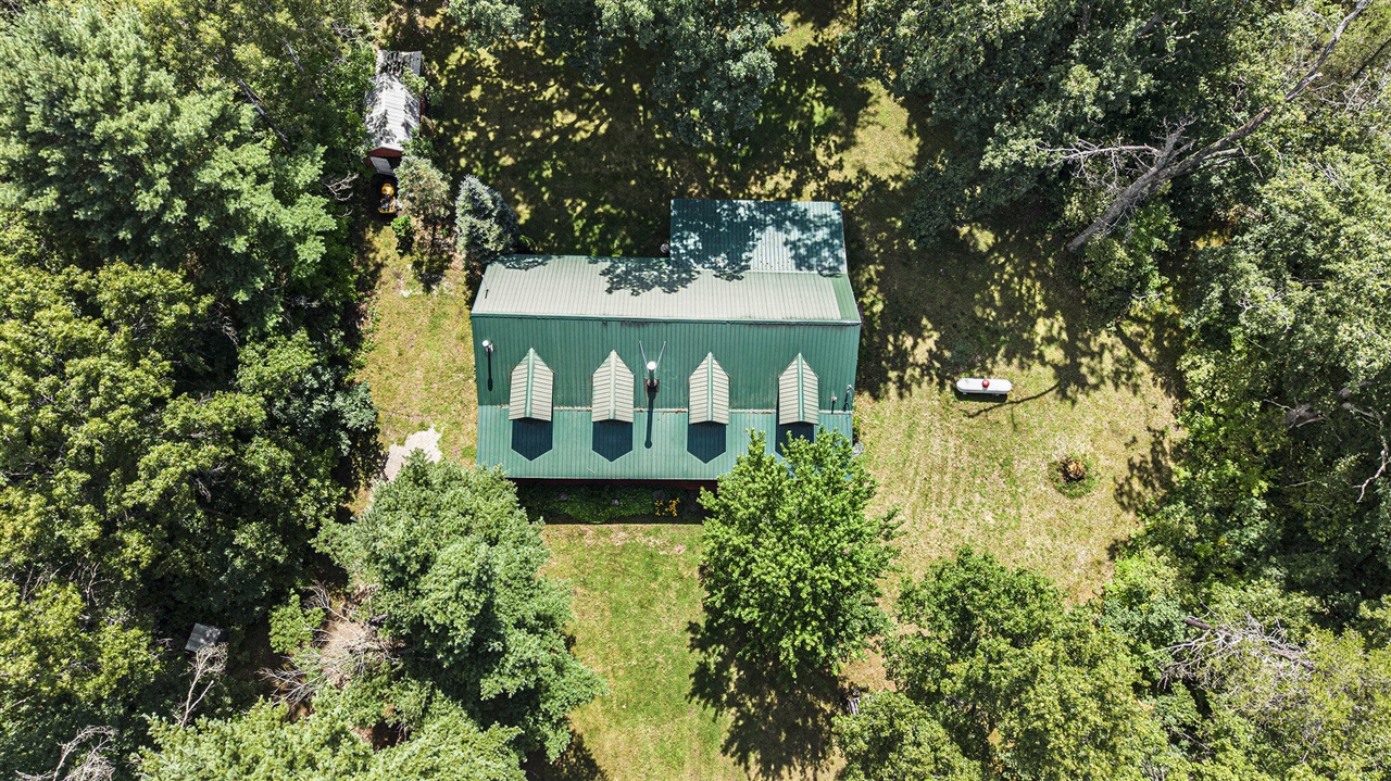 main property photo 40