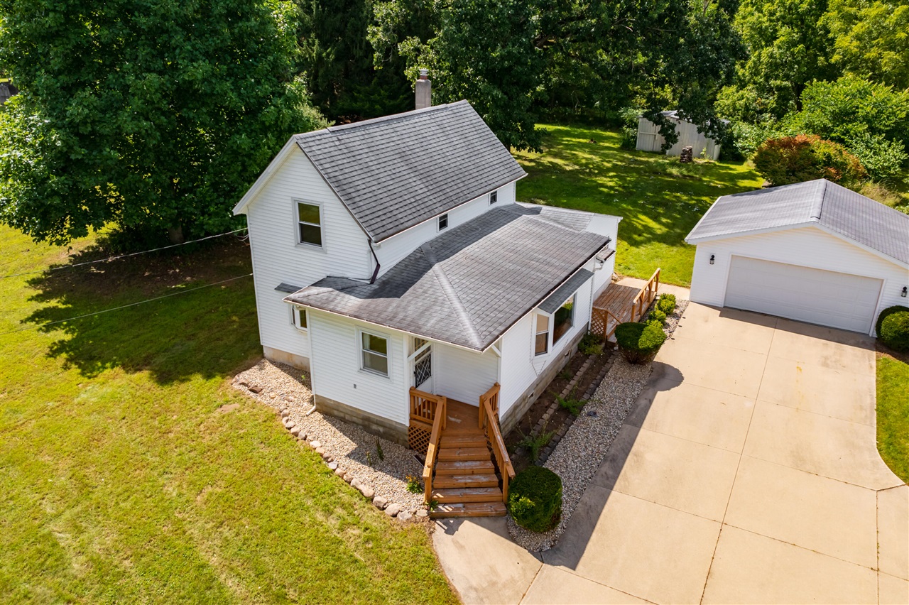 main property photo 37