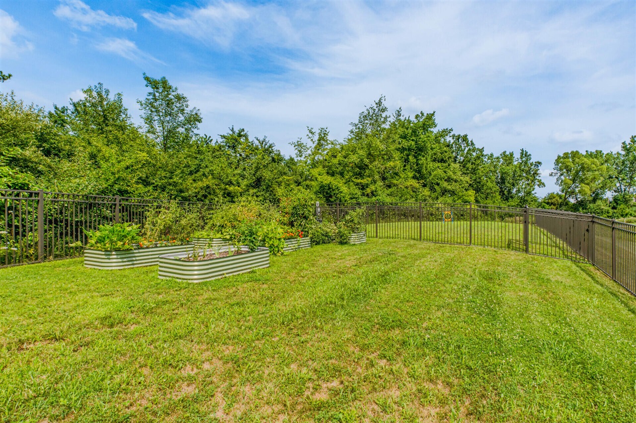 main property photo 76