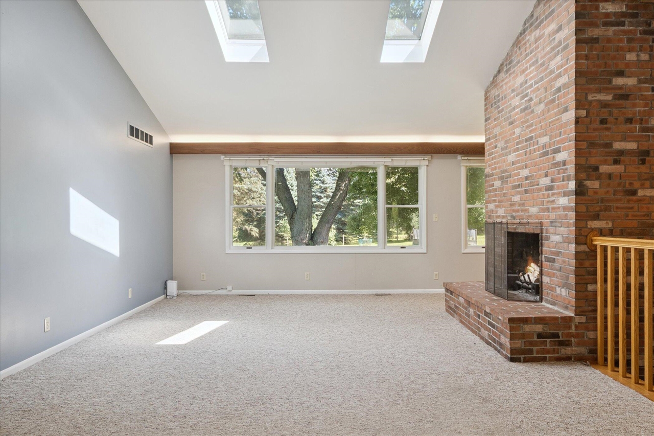 property viewer photo 10