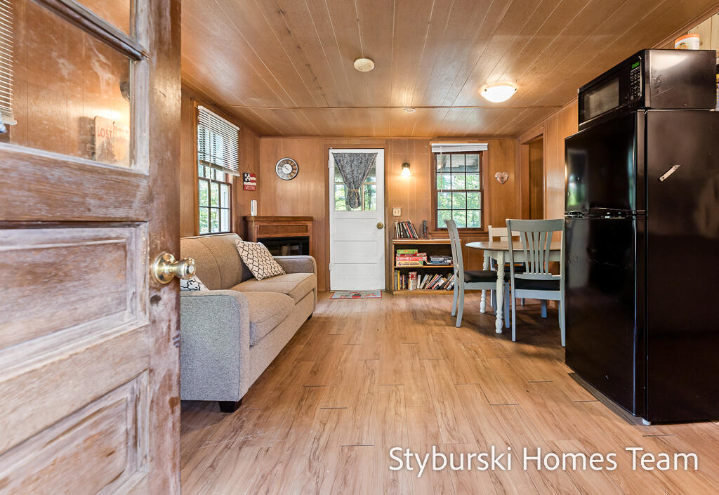 main property photo 70