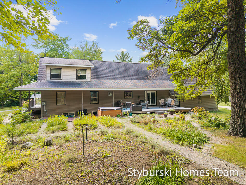 main property photo 8