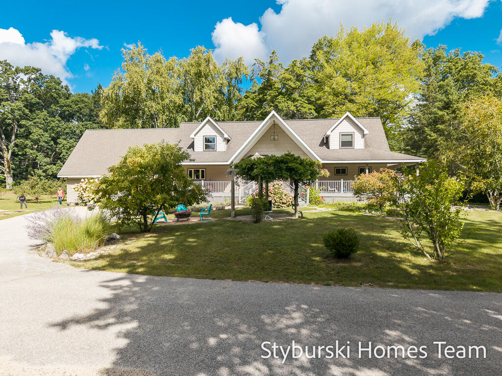 main property photo 74