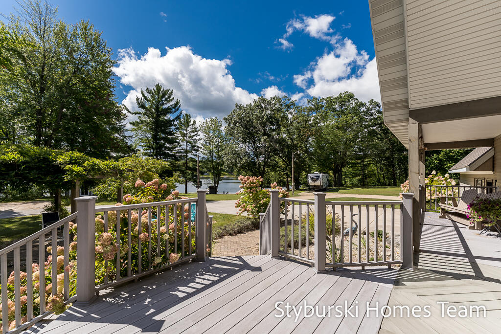 main property photo 76