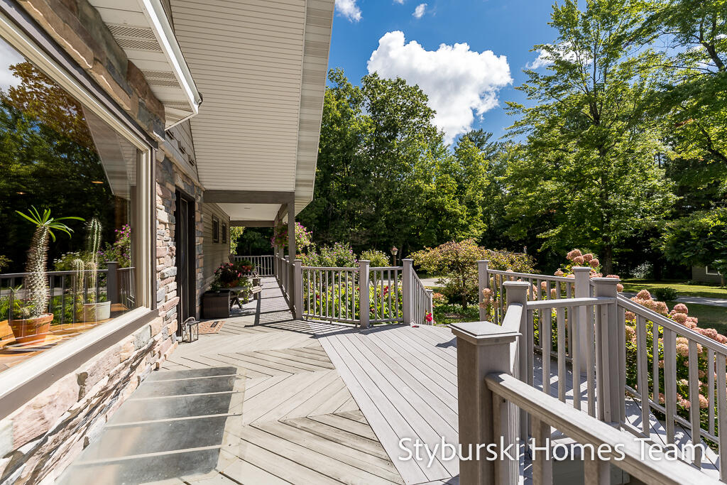 main property photo 77