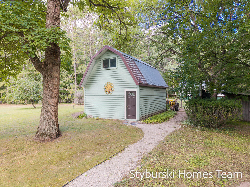 main property photo 98