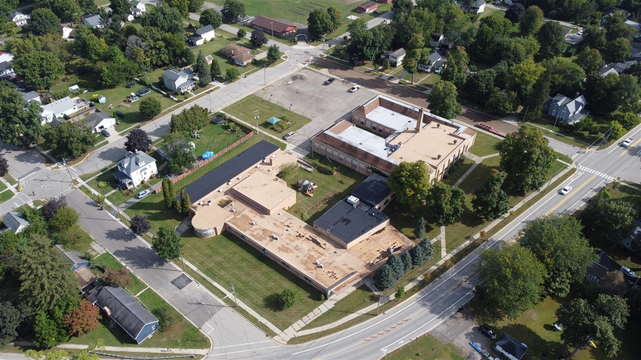 main property photo 12