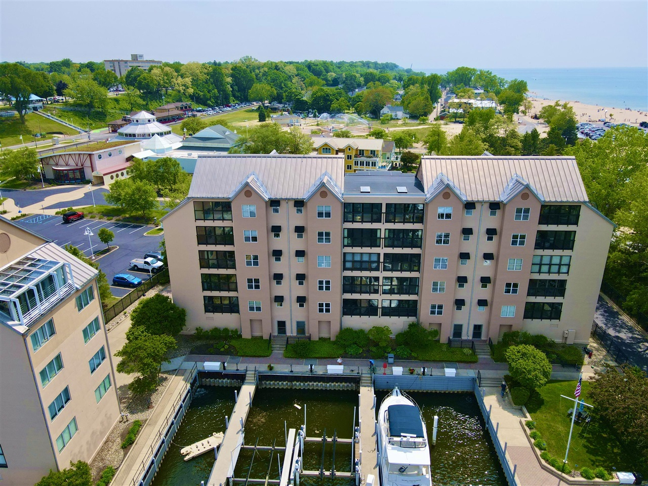 main property photo 74