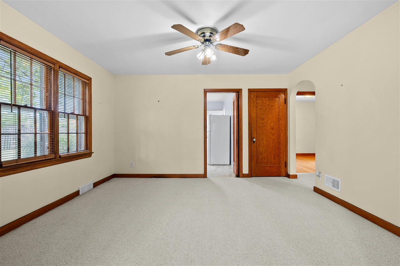 property viewer photo 14