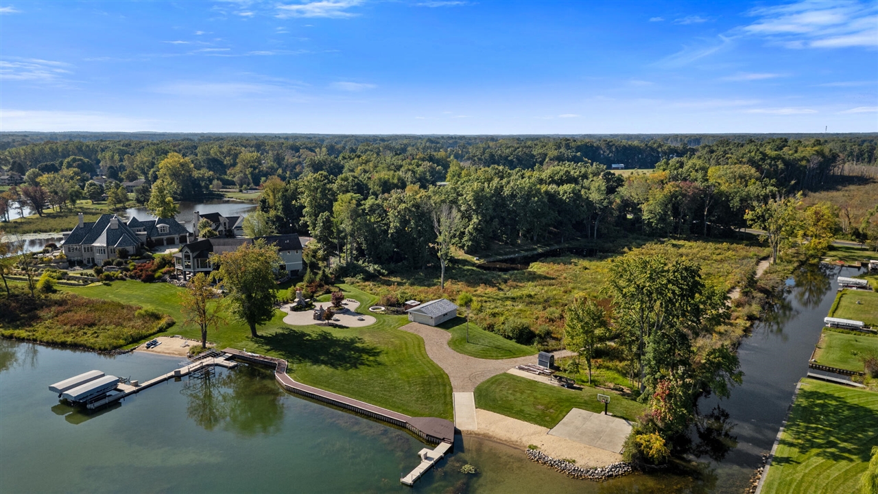 main property photo 0