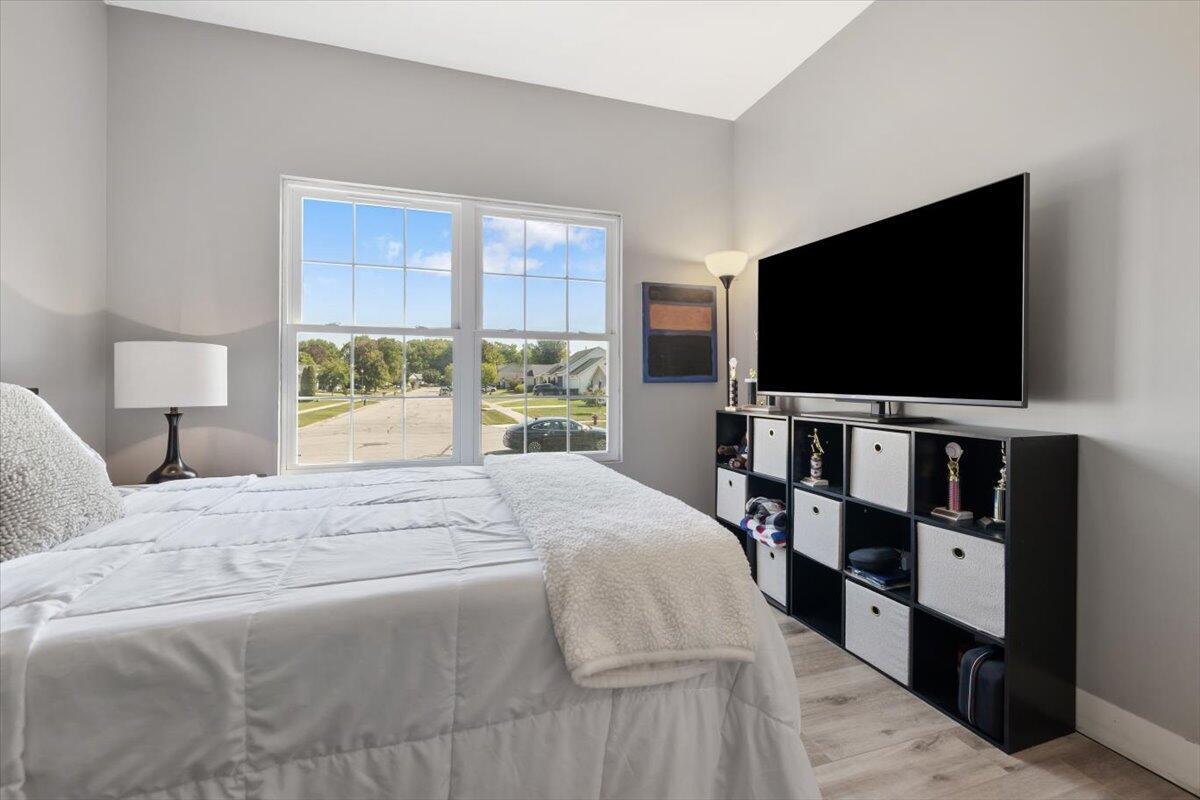 property viewer photo 25