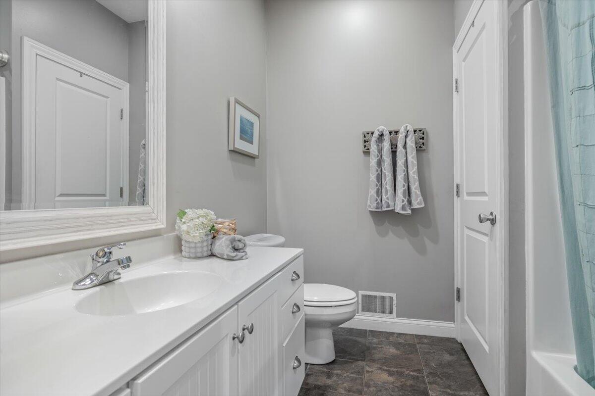 property viewer photo 26