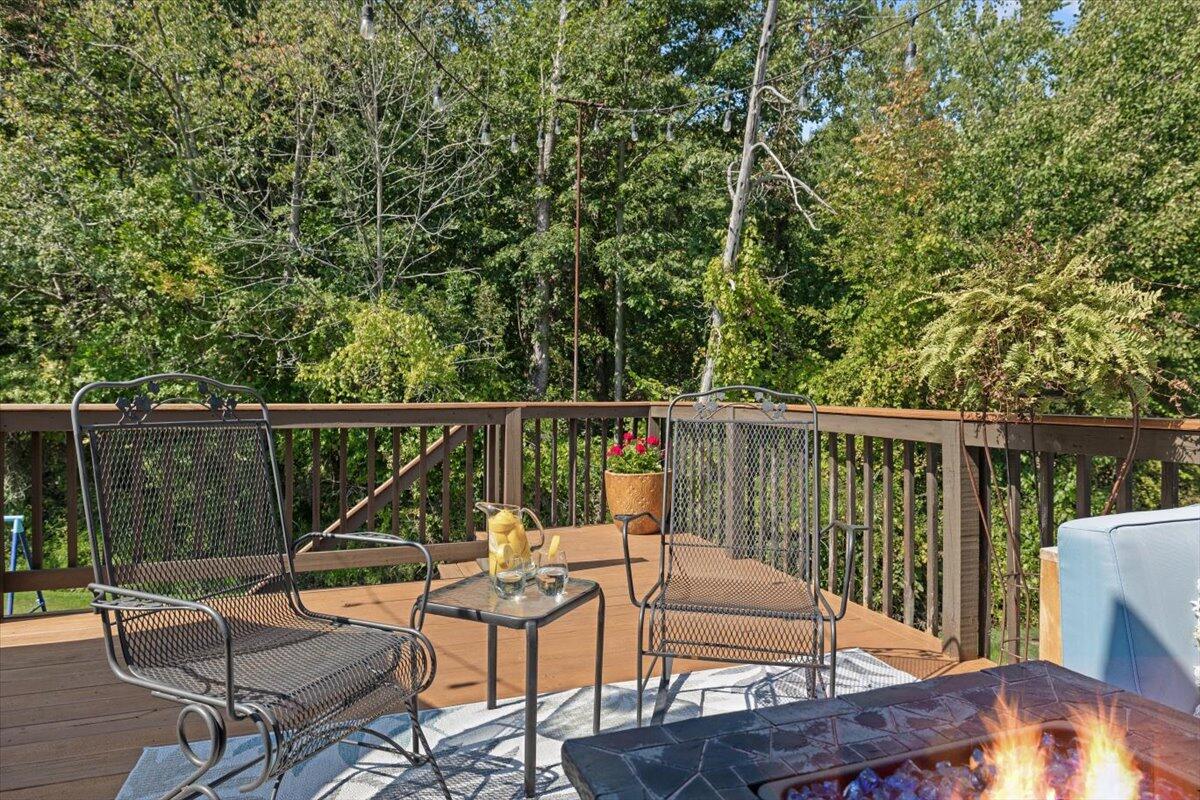 property viewer photo 47