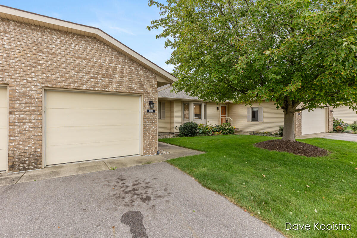property viewer photo 3