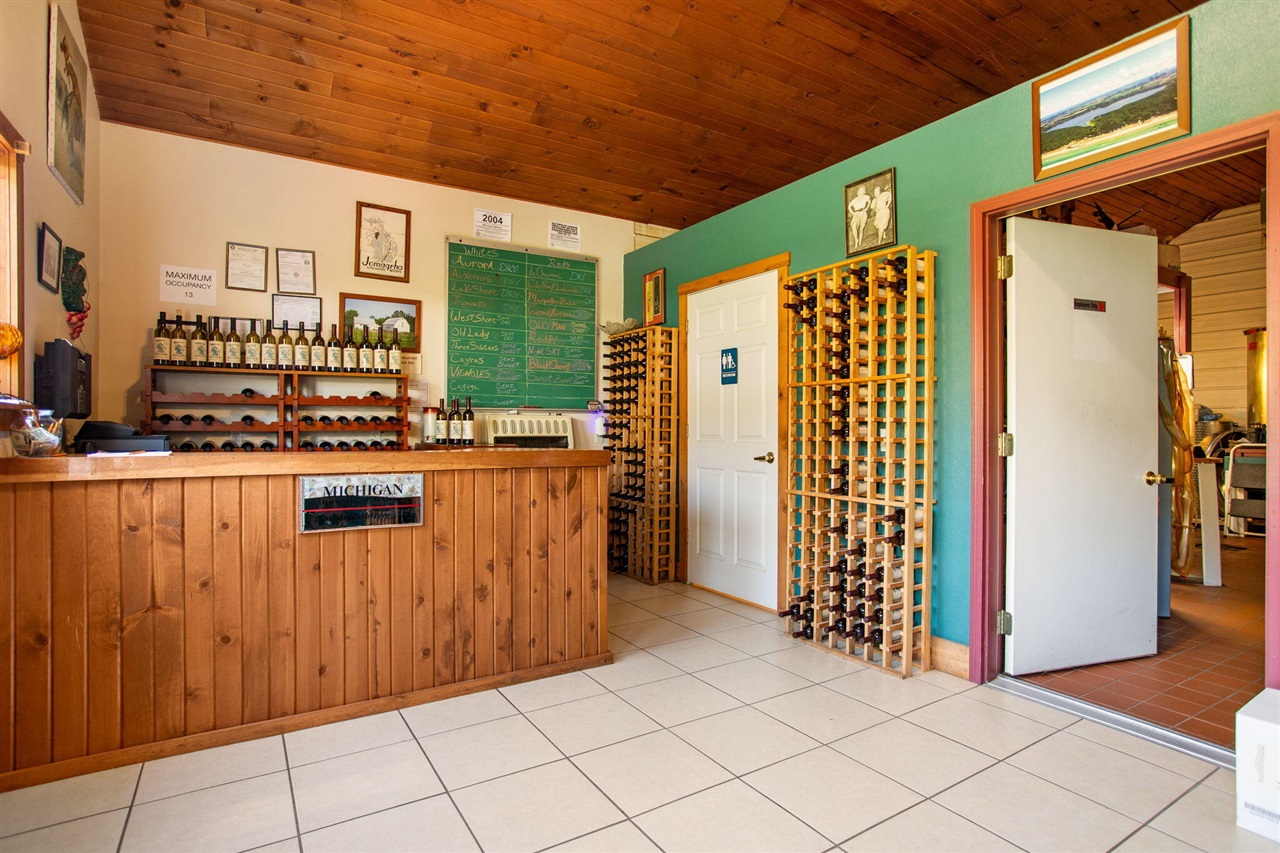 main property photo 18