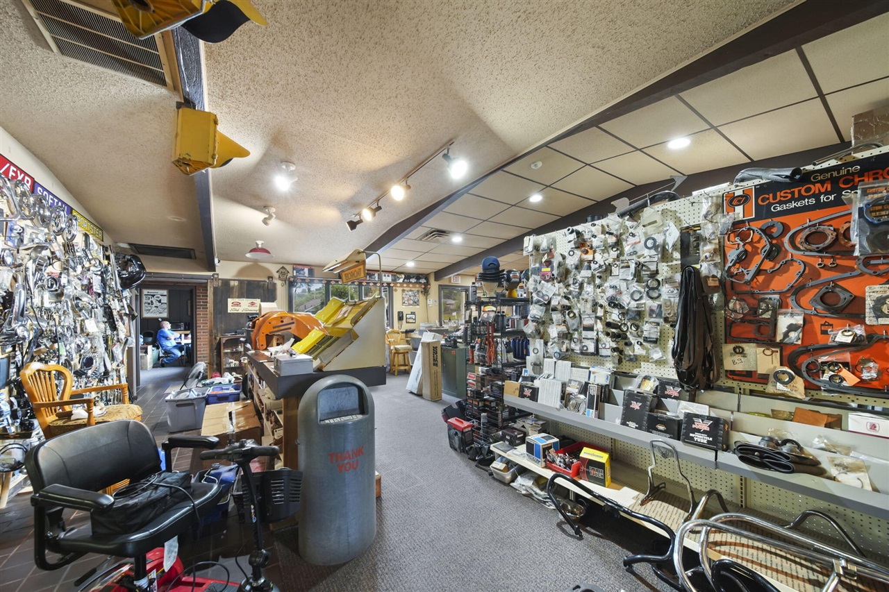 main property photo 5