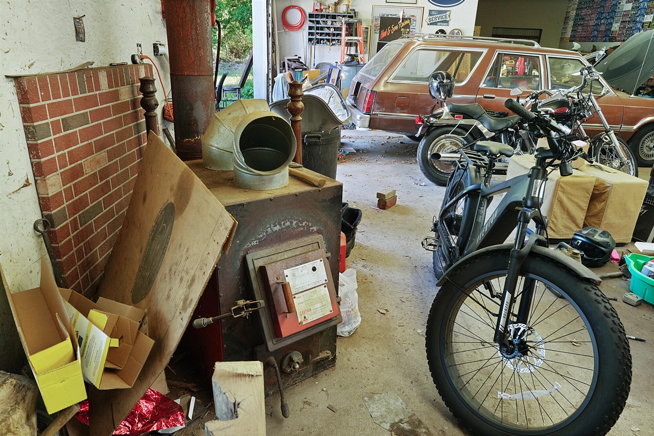 main property photo 45