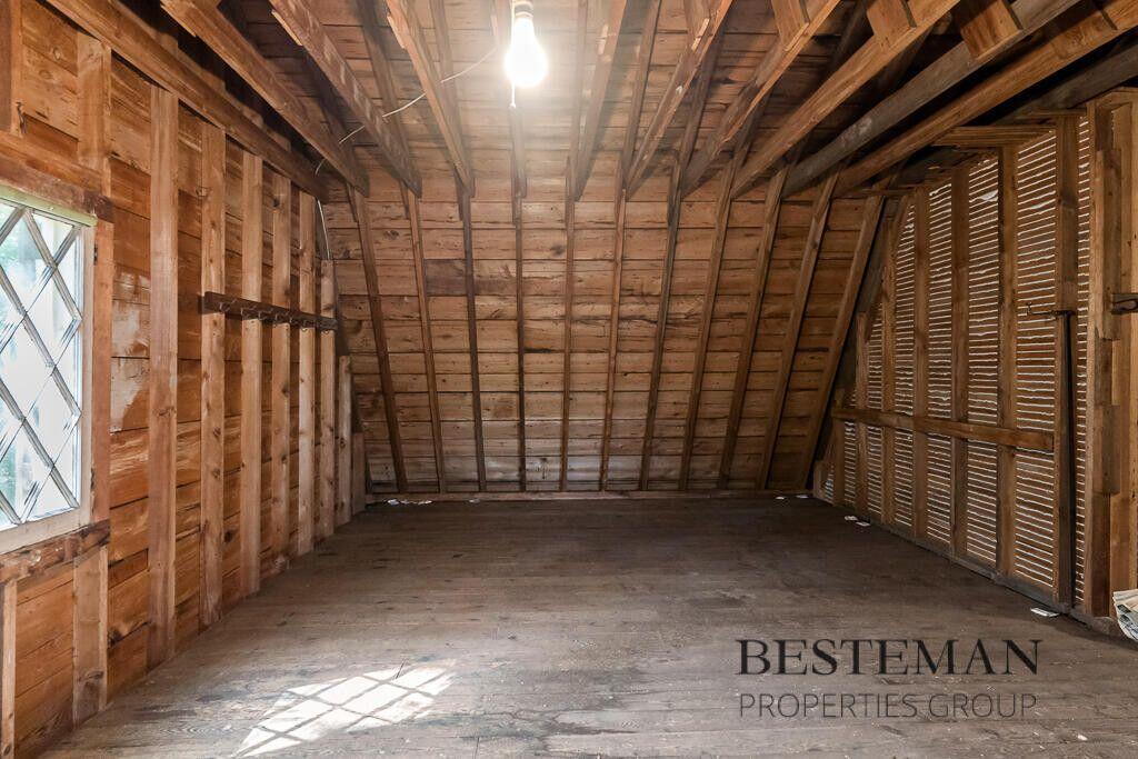 main property photo 80