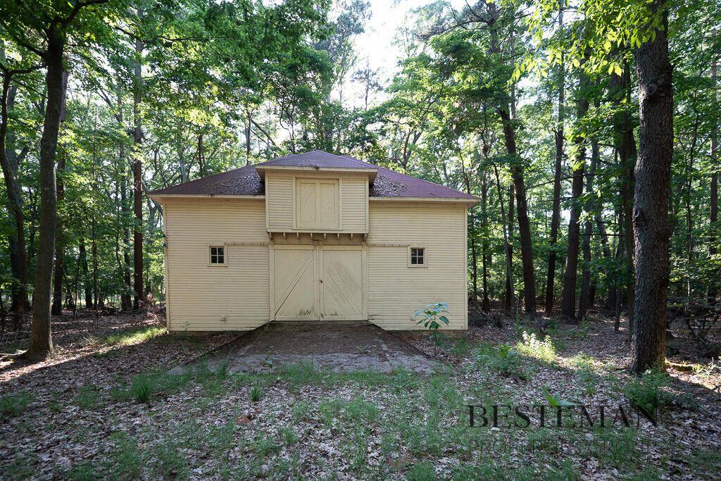 main property photo 90