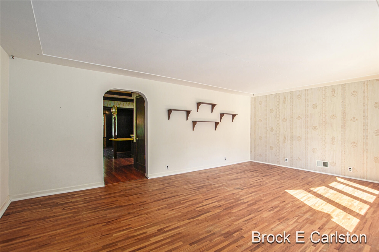 property viewer photo 10