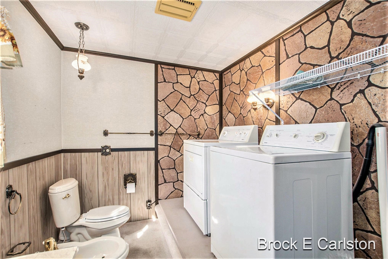 property viewer photo 18