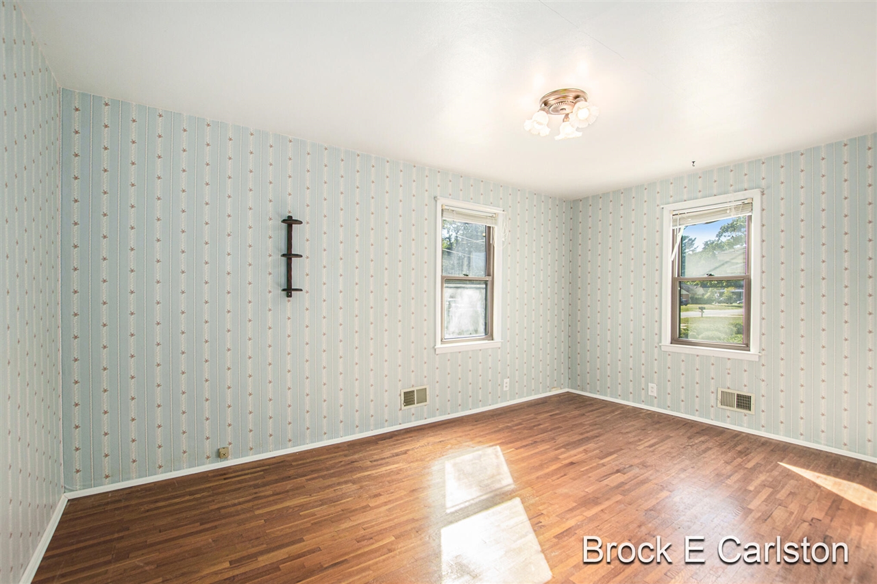 property viewer photo 23