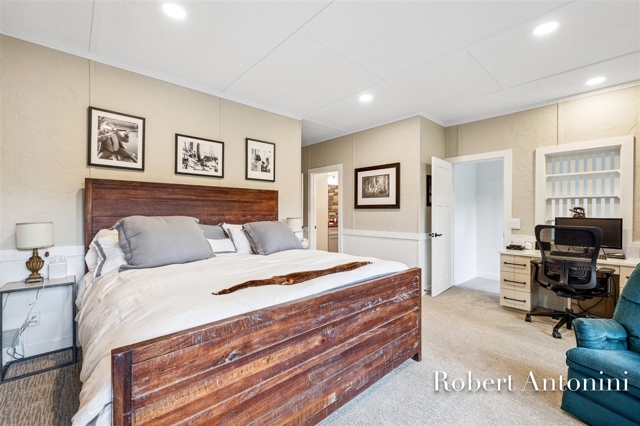 main property photo 79