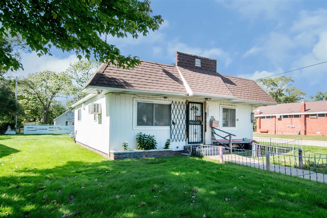 main property photo 15