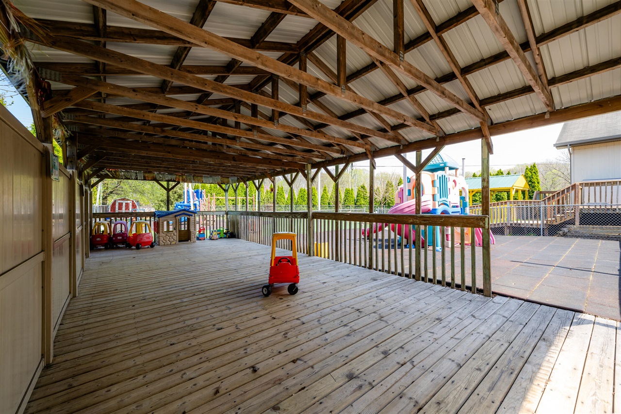 main property photo 12