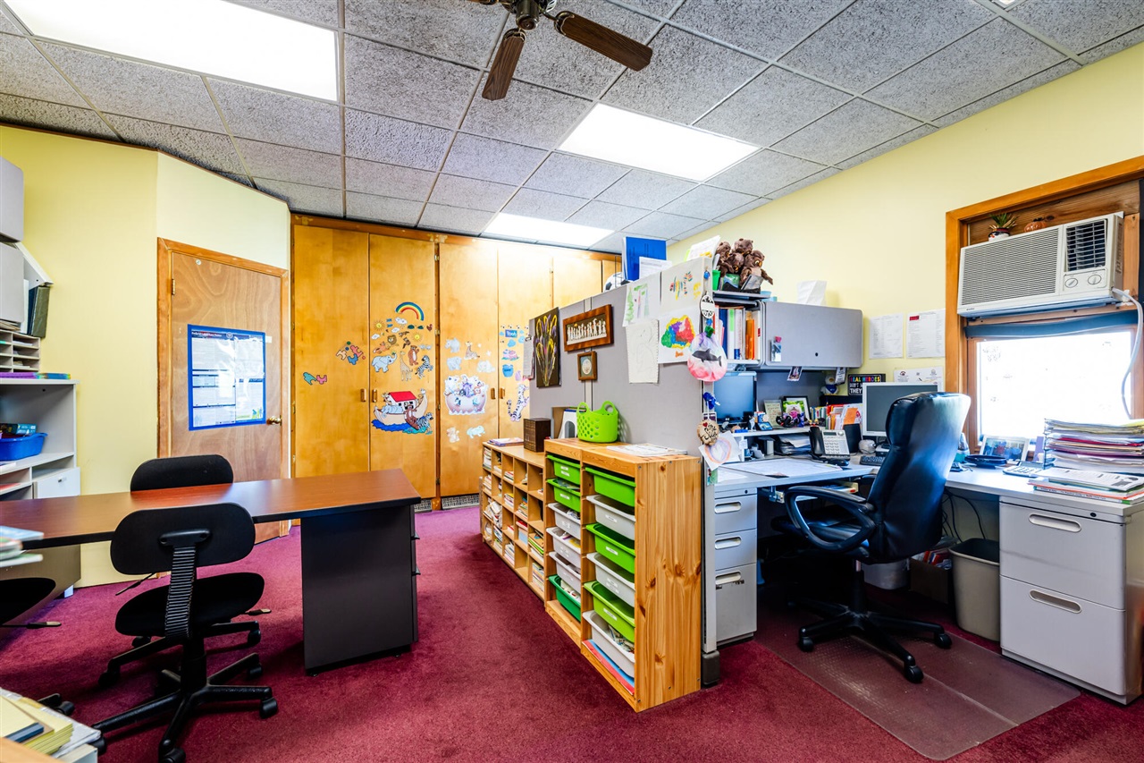 main property photo 20