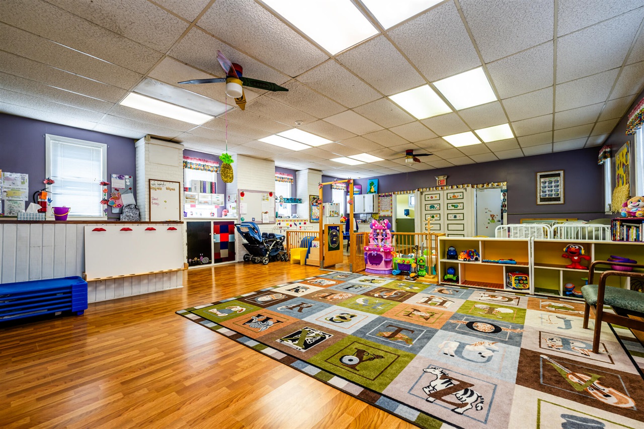 main property photo 28