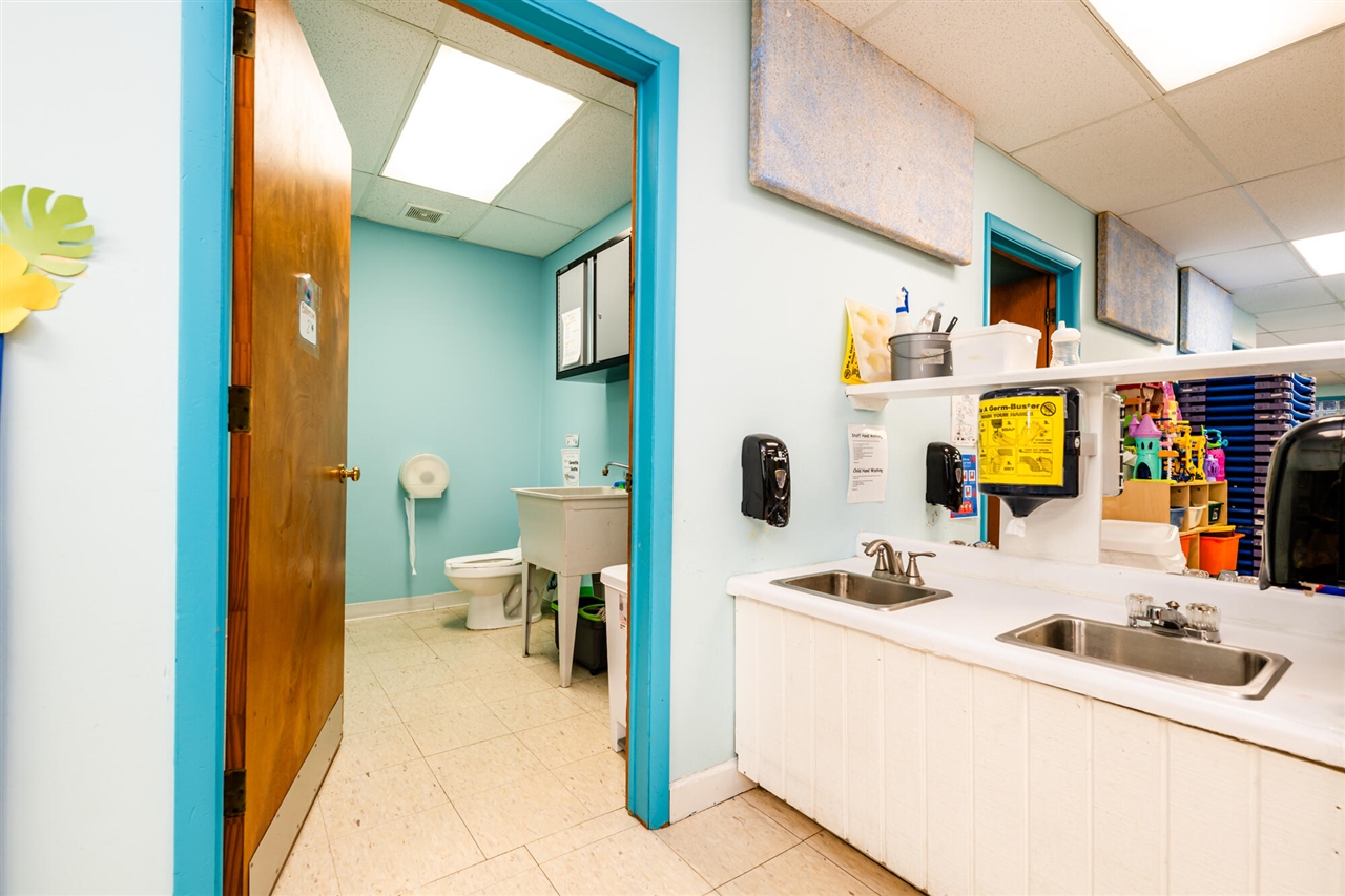 main property photo 58