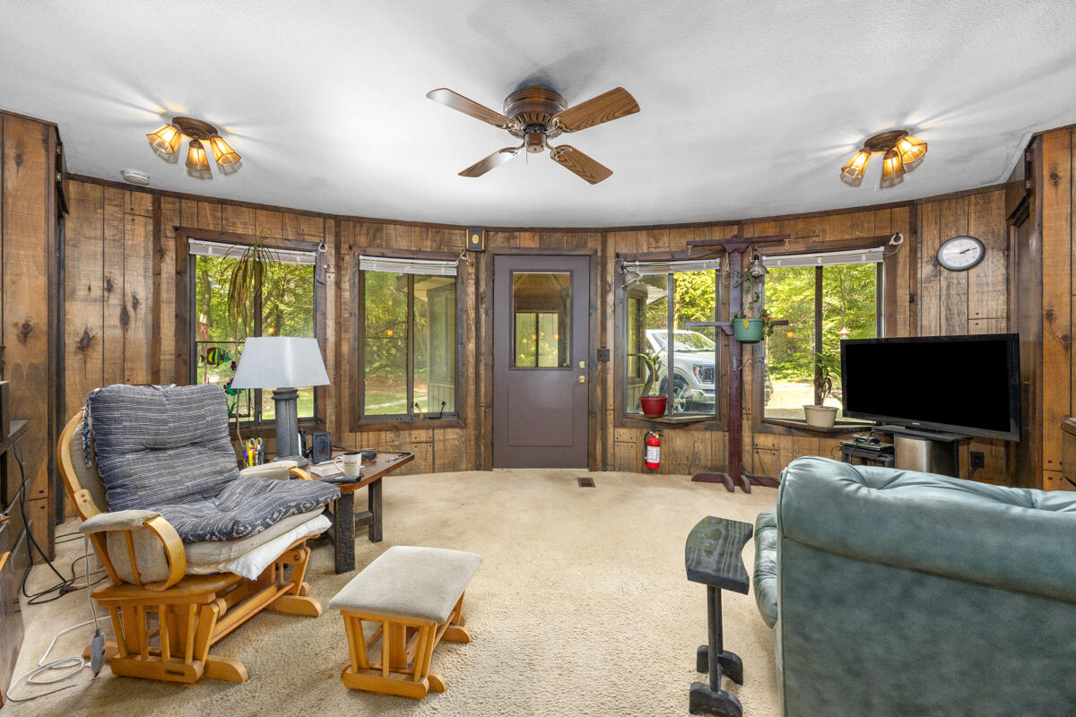 property viewer photo 2