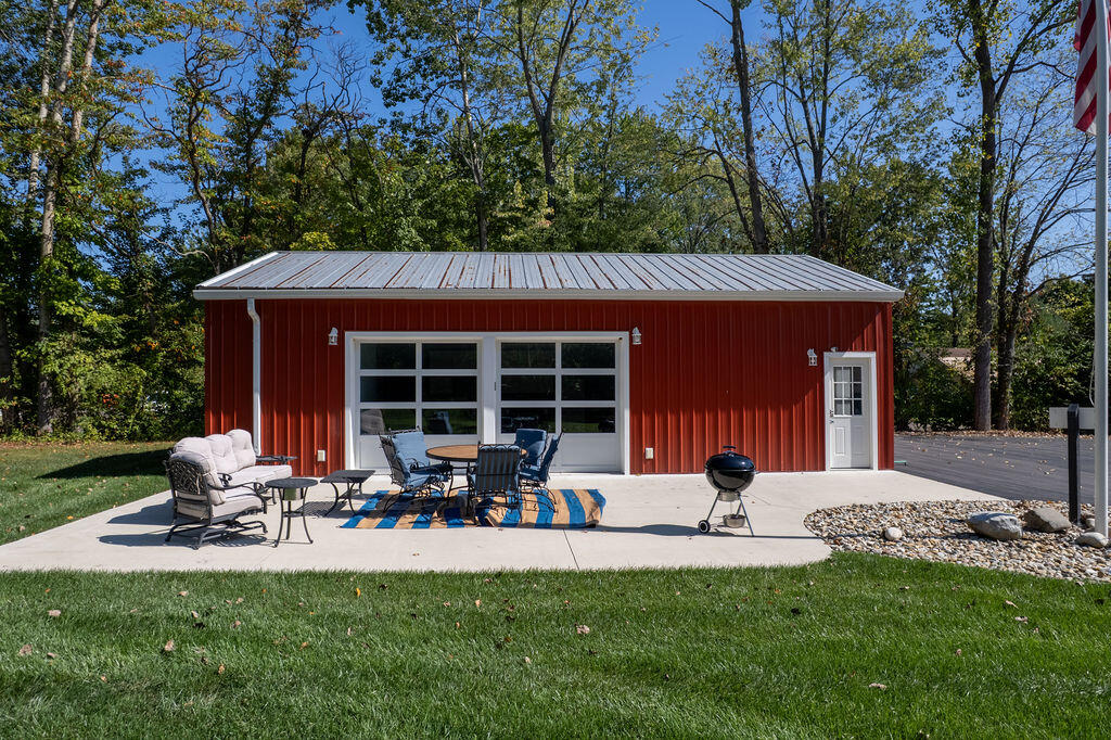 main property photo 19