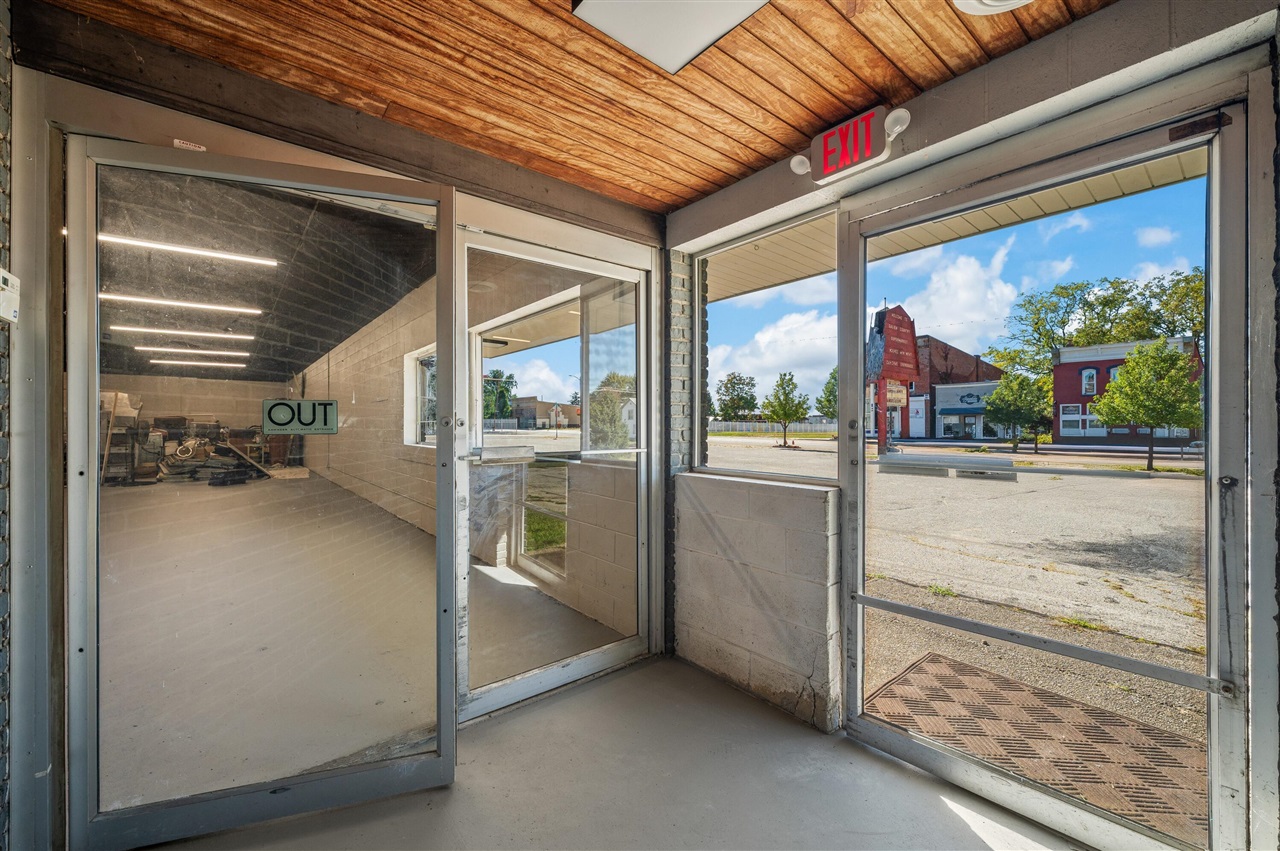 main property photo 8