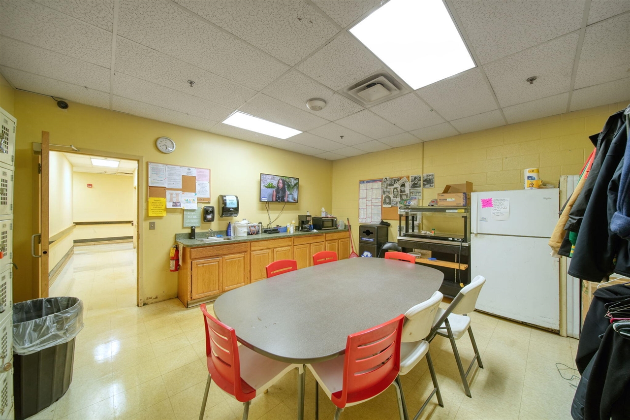main property photo 68